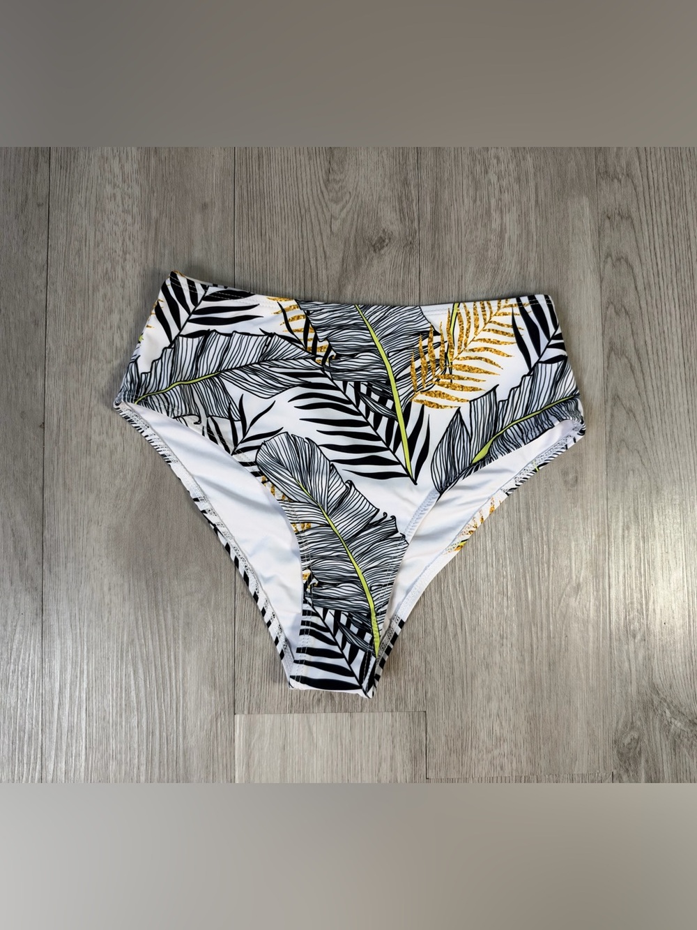 SHEIN Women’s High Waisted Bikini Swim Bottom Tropical Leaf Print Size S NWOT